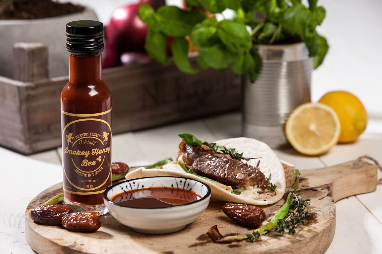 chicken und steak fajita mit chili-sauce