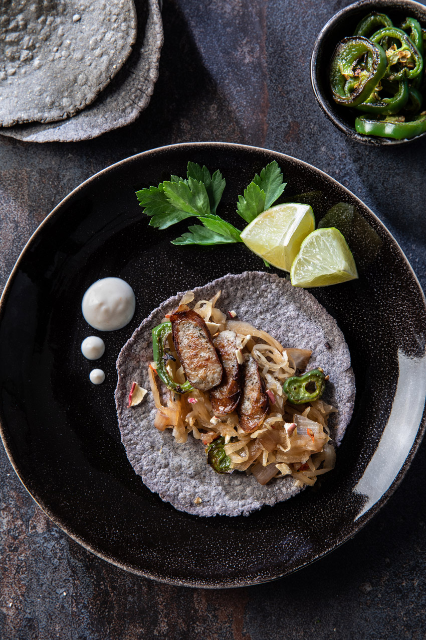 Taco mit Sauerkraut und Nürnberger Würstchen